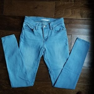 NWOT Levi's 710 super skinny jeans